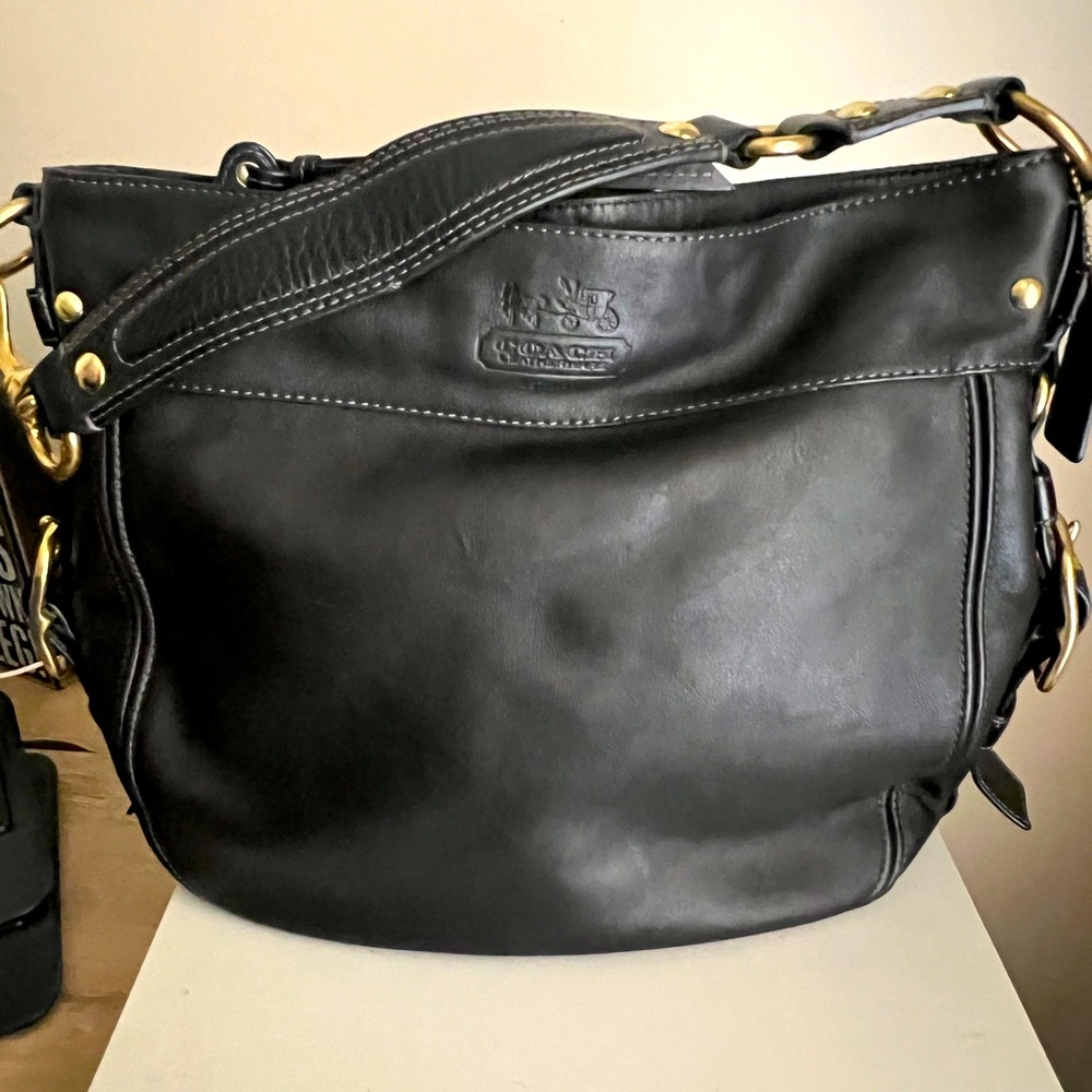 Coach Carly shoulder bag